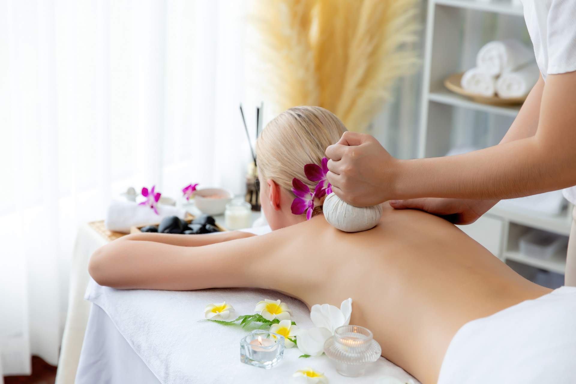 5 Compelling Reasons to Choose Face Body Day SPA Services This Holiday Season